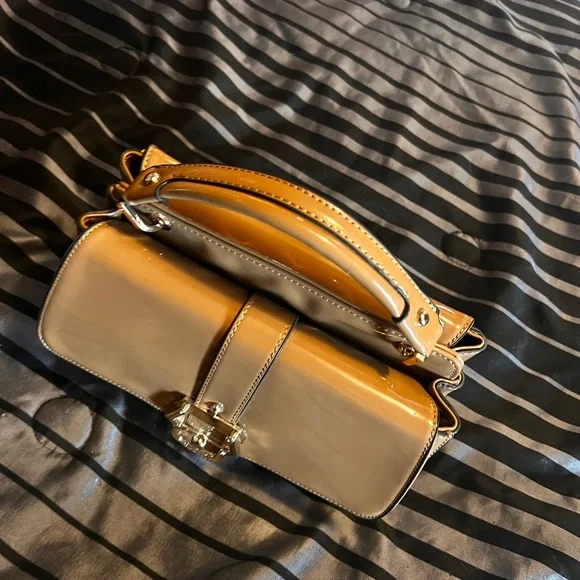 Purse - Picture 2 of 5